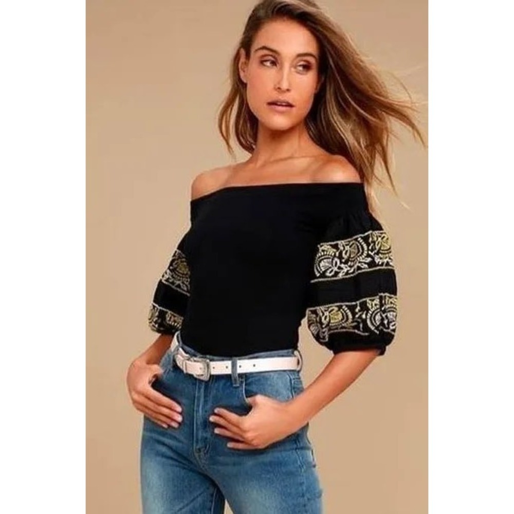 Free People Rock With It Embroidered Knit Blouse in Black Size Medium